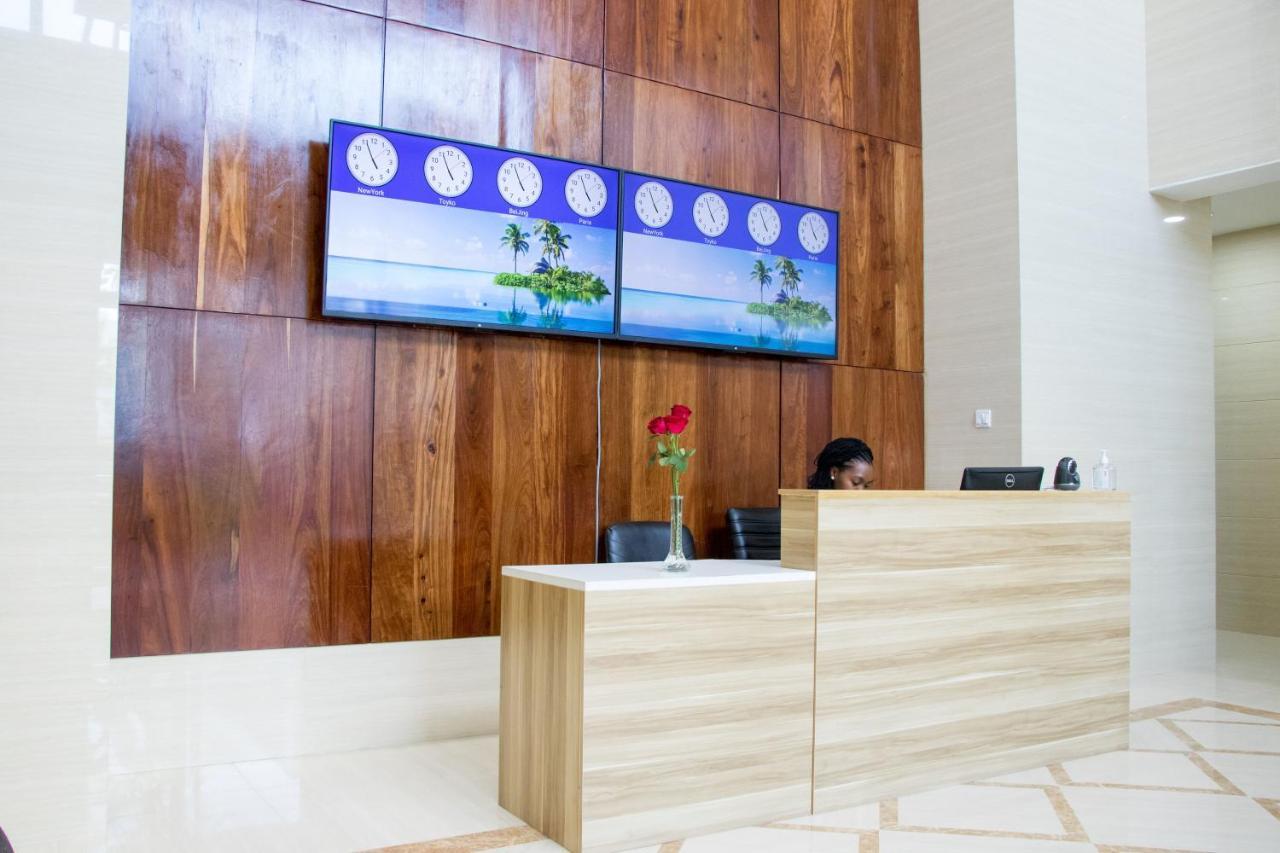 Lark Hotel ดาร์เอสซาลาม ภายนอก รูปภาพ